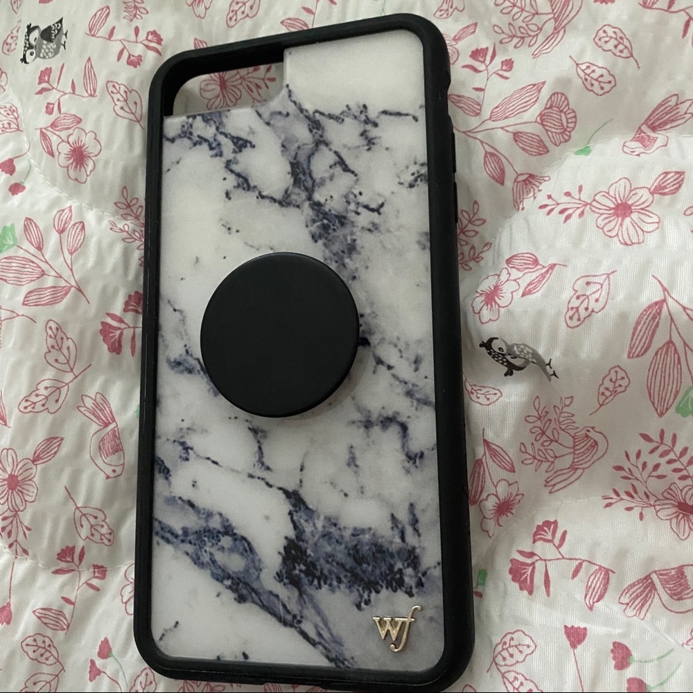 brand new iphone 6,7,8 plus marble wildflower case